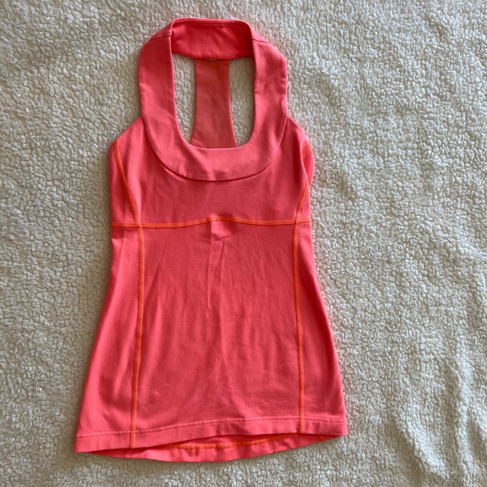 Lululemon tank top.